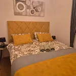 Mirela's Golden Luxury * Split