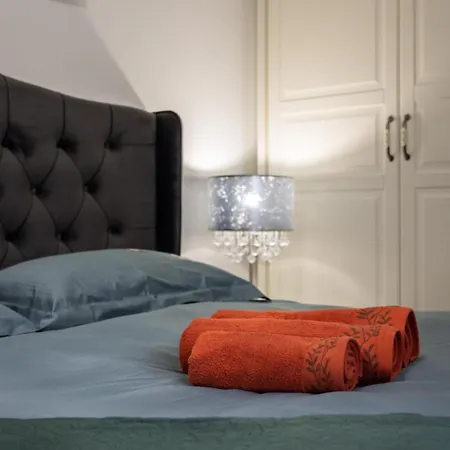 דירה Mirela's Golden Luxury