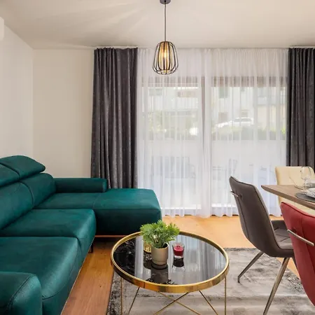 شقة Mirela's Golden Luxury